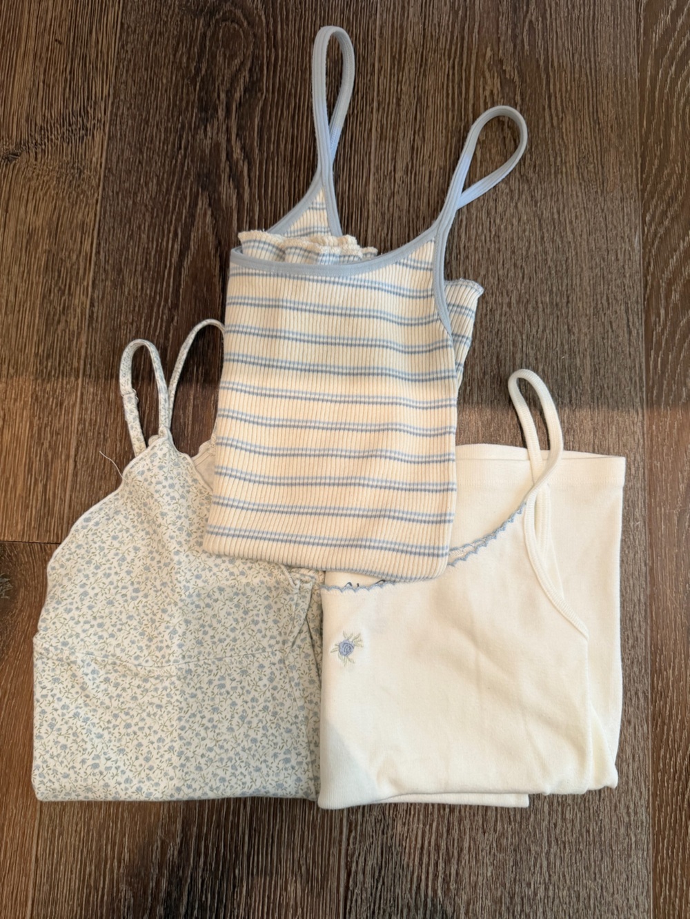 BRANDY MELVILLE 3 TANK BUNDLE!